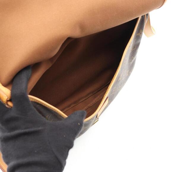 LOUIS VUITTON Brown Monogram Leather Shoulder Bag - Picture 3 of 9